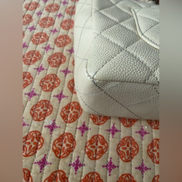 CHANEL Caviar Leather Wooden CC Quilted Classic Flap Medium Wood Chain Bag - Picture 7 of 12